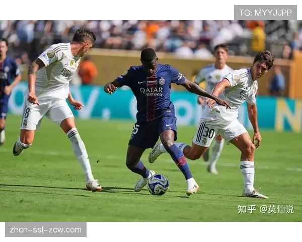 巴黎圣日耳曼新星首秀数据面板:90分钟内触球分布与跑动热图 巴黎圣日耳曼新星首秀数据面板:90分钟内触球分布与跑动热图